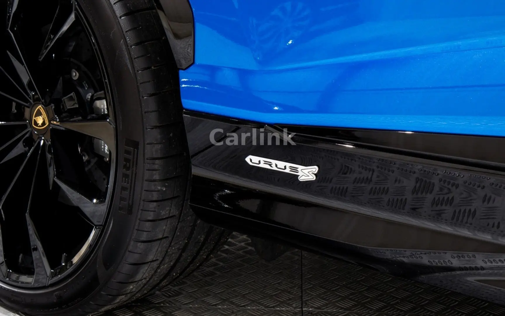 Urus S - BLU ELEOS - 4.525KM - B&O - 23