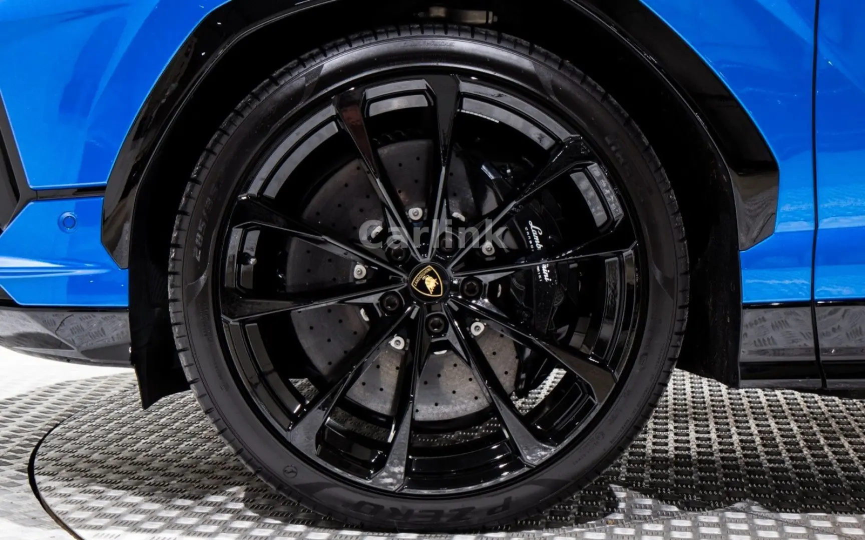 Urus S - BLU ELEOS - 4.525KM - B&O - 23