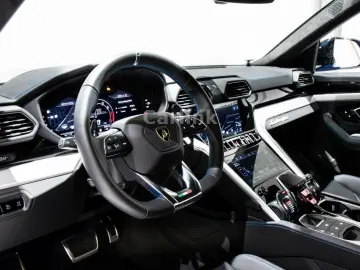 Urus S - BLU ELEOS - 4.525KM - B&O - 23