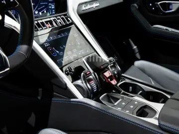 Urus S - BLU ELEOS - 4.525KM - B&O - 23
