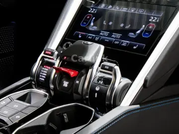 Urus S - BLU ELEOS - 4.525KM - B&O - 23