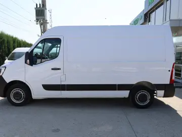 Renault Master L2H2 2.3 DCI 136 CP