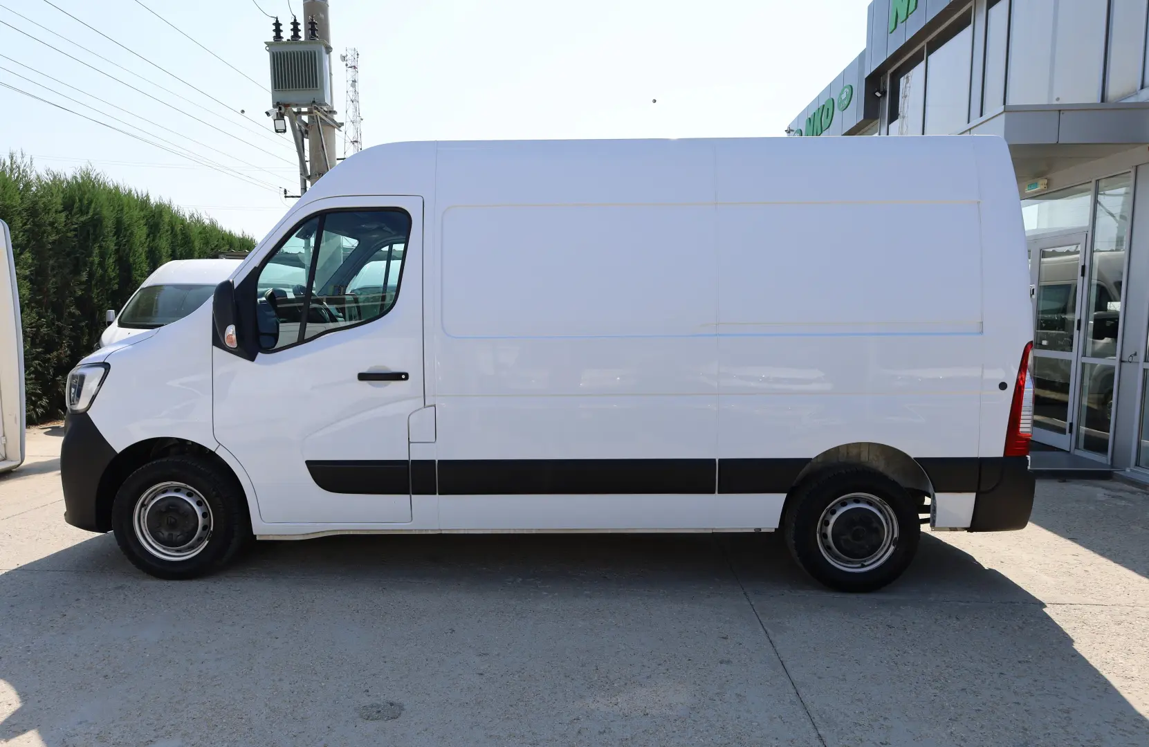 Renault Master L2H2 2.3 DCI 136 CP