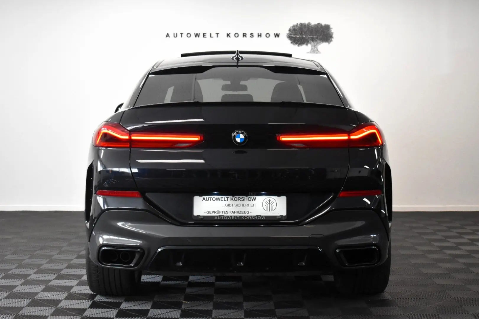 BMW X6 M50