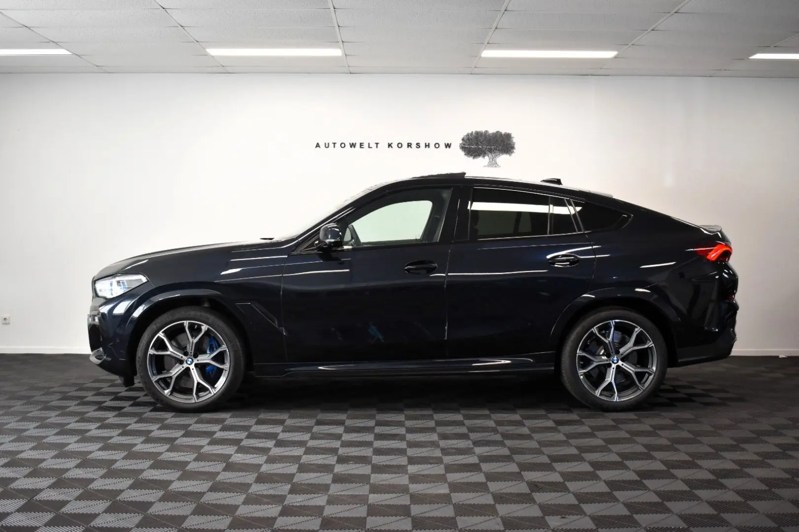 BMW X6 M50