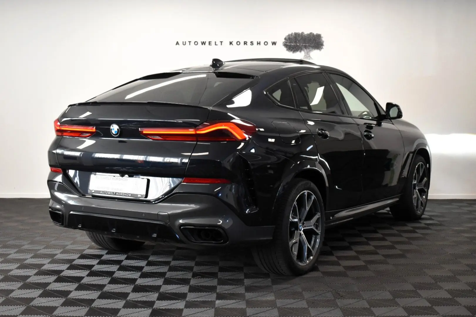 BMW X6 M50