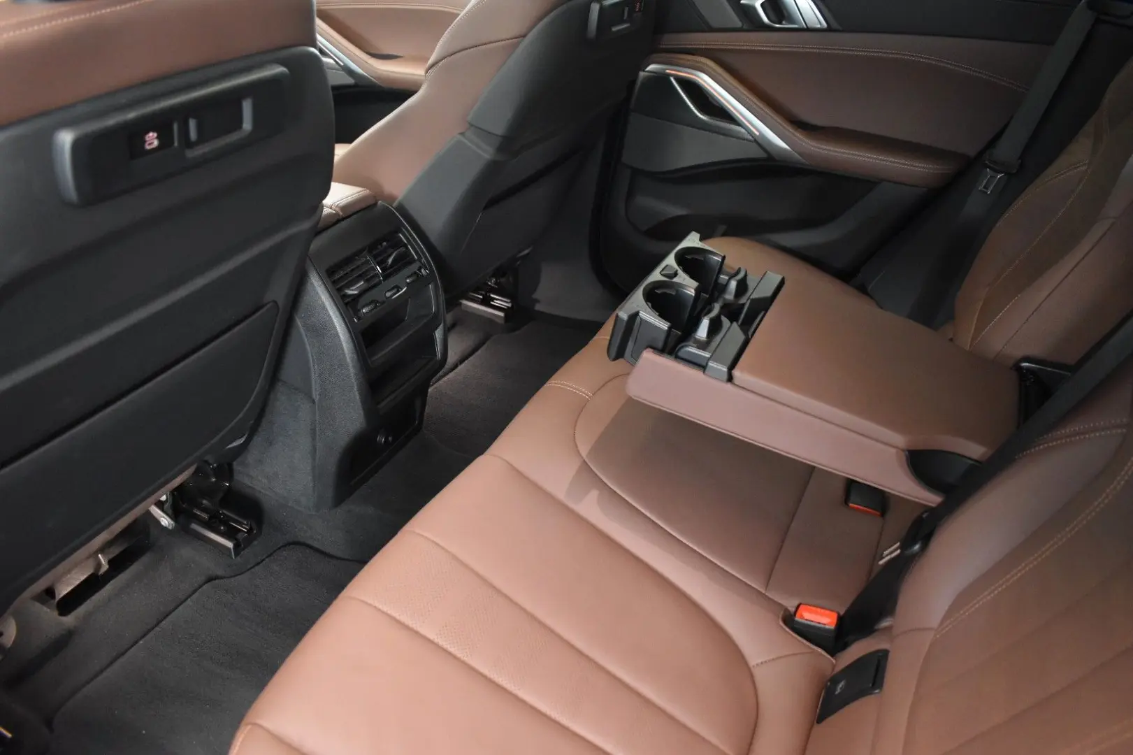 BMW X6 M50