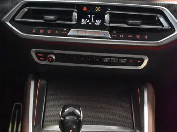 BMW X6 M50
