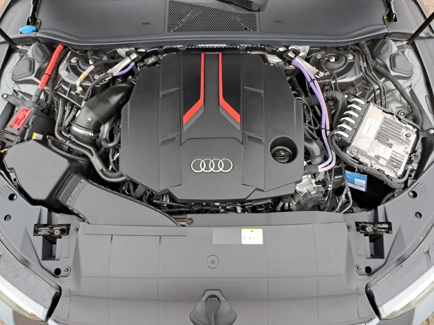 S7 Sportback 3.0 TDI quattro tiptr. PANO STANDHE