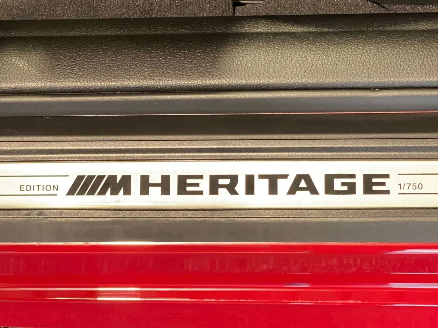 M4 Competition M Heritage Carbon HK LED 20