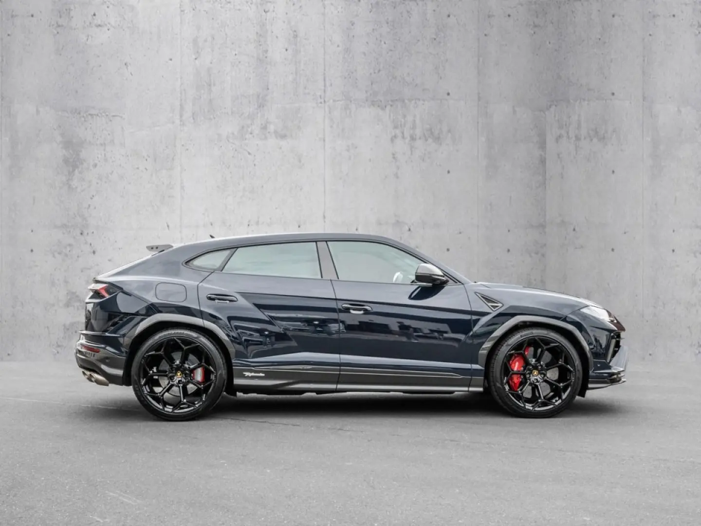 Urus Performante Blu Lacus