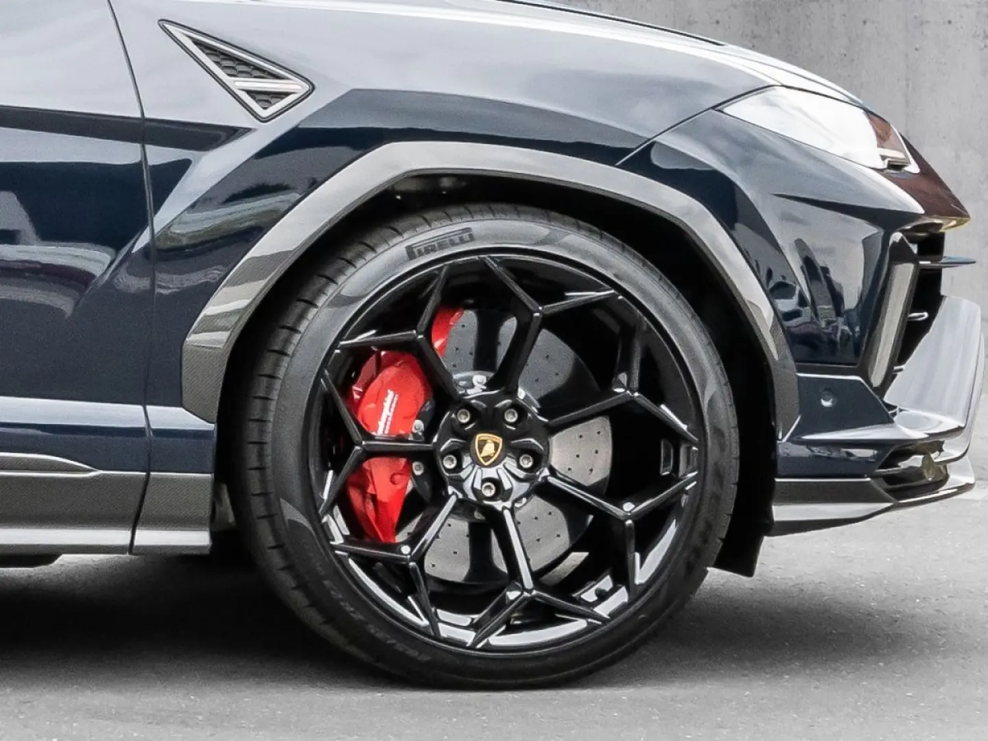 Urus Performante Blu Lacus