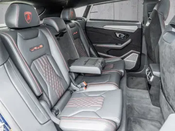 Urus Performante Blu Lacus