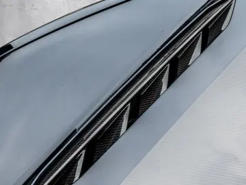 Urus Performante Blu Lacus
