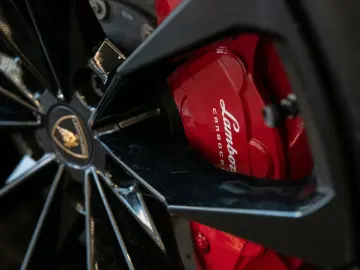 Urus S | Night Vision | Carbon Package