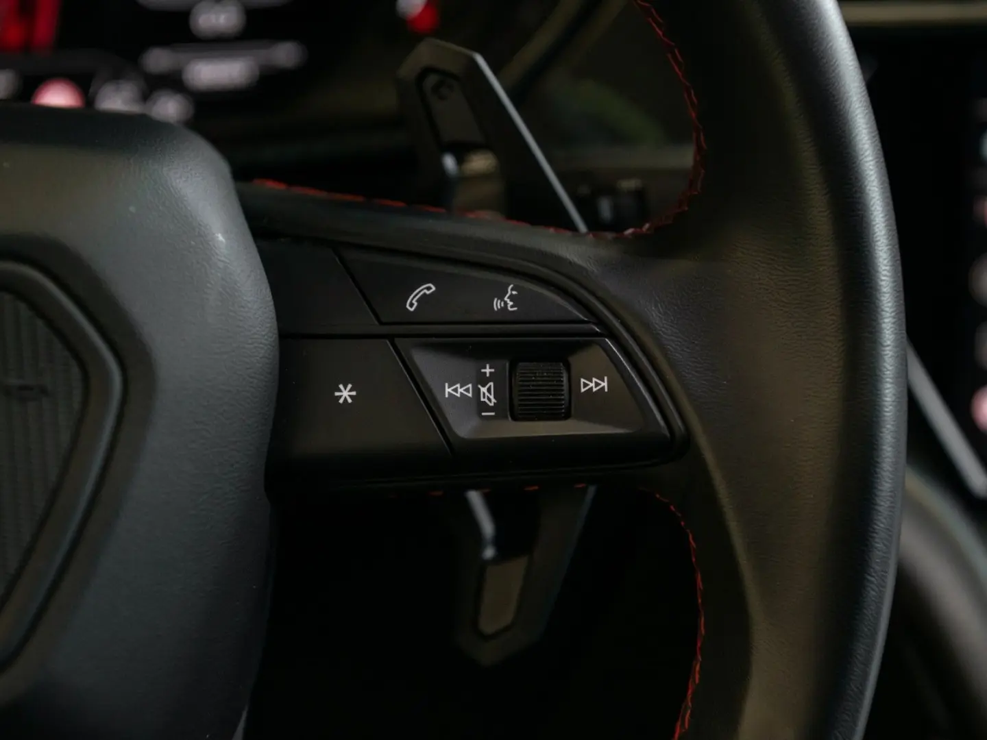 Urus S | Night Vision | Carbon Package