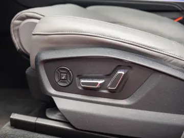 Audi Q8 50 TFSI Mild hybrid - 1 proprietar