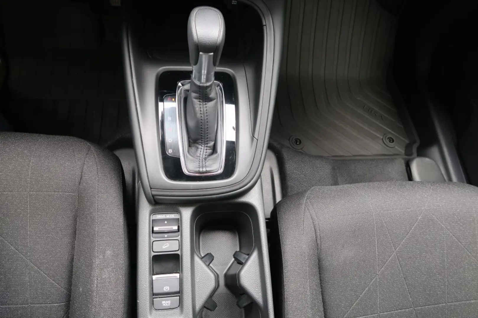 HR-V 1.5 i-VTEC CVT Elegance