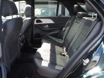 GLE 400d 4M AMG Line*ACC*AIR*PANO*360*MBEAM*NIGH