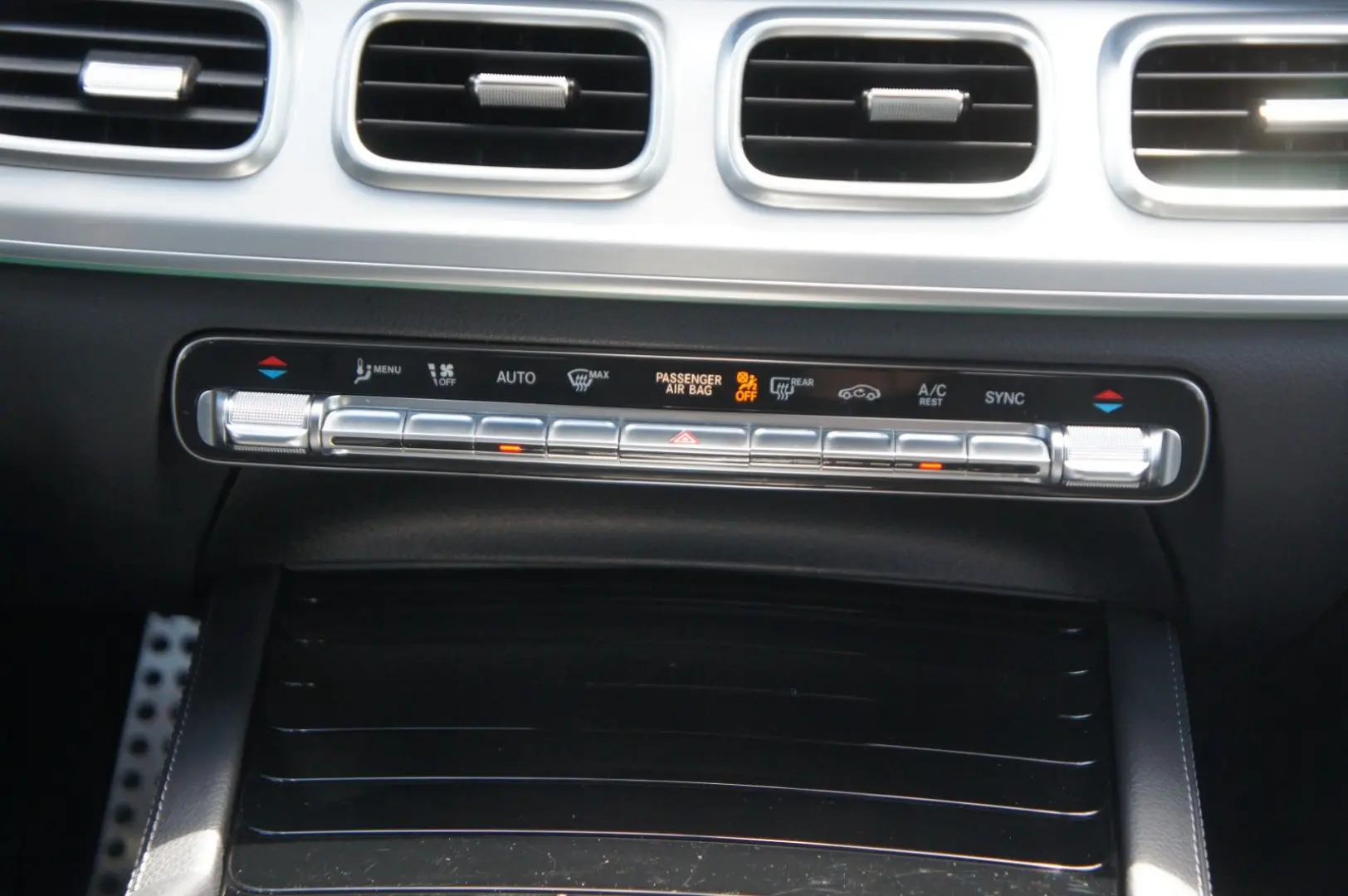 GLE 400d 4M AMG Line*ACC*AIR*PANO*360*MBEAM*NIGH