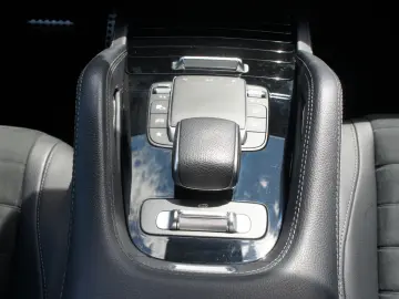 GLE 400d 4M AMG Line*ACC*AIR*PANO*360*MBEAM*NIGH