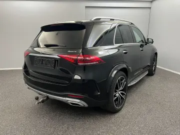 GLE 400d 4M AMG-LINE*AIRM*BURME*PANO*AHK*ACC*22Z
