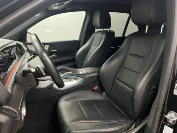 GLE 400d 4M AMG-LINE*AIRM*BURME*PANO*AHK*ACC*22Z