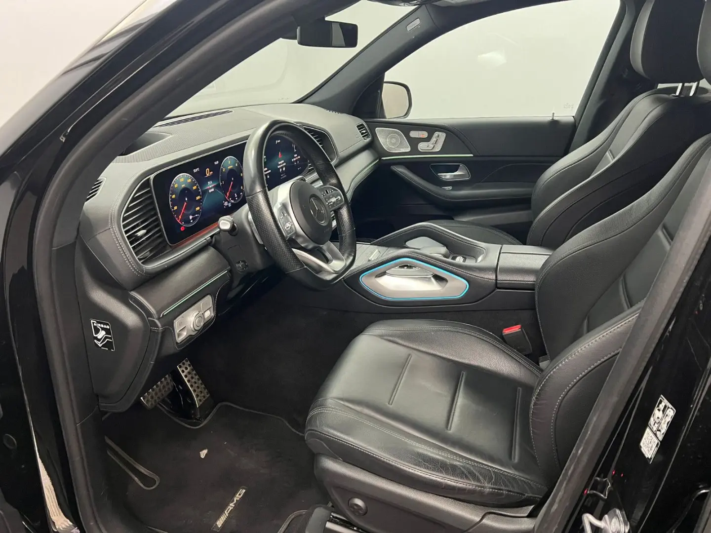 GLE 400d 4M AMG-LINE*AIRM*BURME*PANO*AHK*ACC*22Z