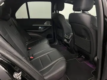 GLE 400d 4M AMG-LINE*AIRM*BURME*PANO*AHK*ACC*22Z