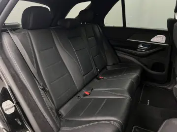 GLE 400d 4M AMG-LINE*AIRM*BURME*PANO*AHK*ACC*22Z