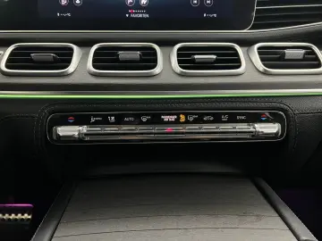 GLE 400d 4M AMG-LINE*AIRM*BURME*PANO*AHK*ACC*22Z