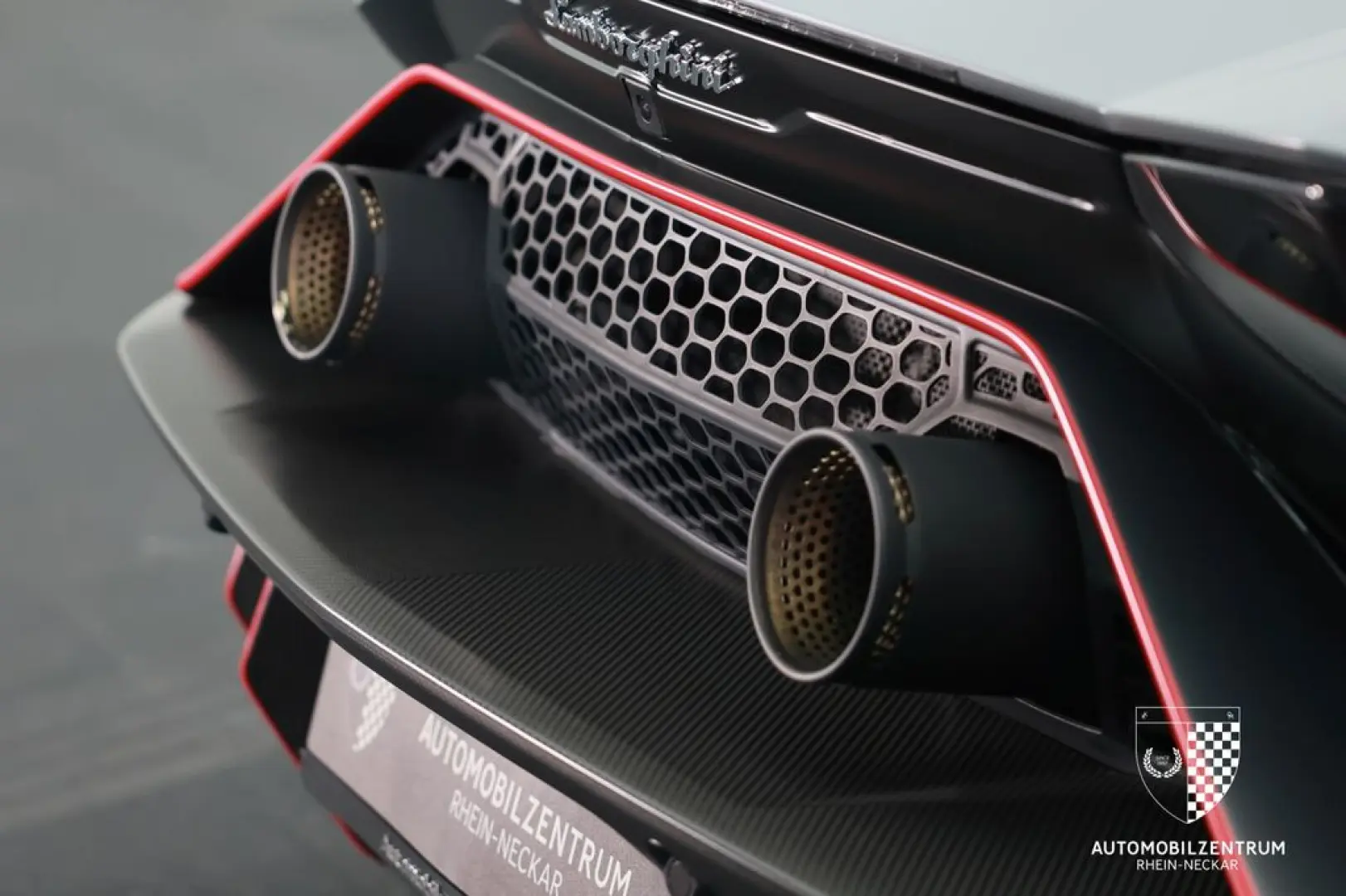 Lamborghini Aventador Ultimate Roadster 1 of 250 FullCarbon