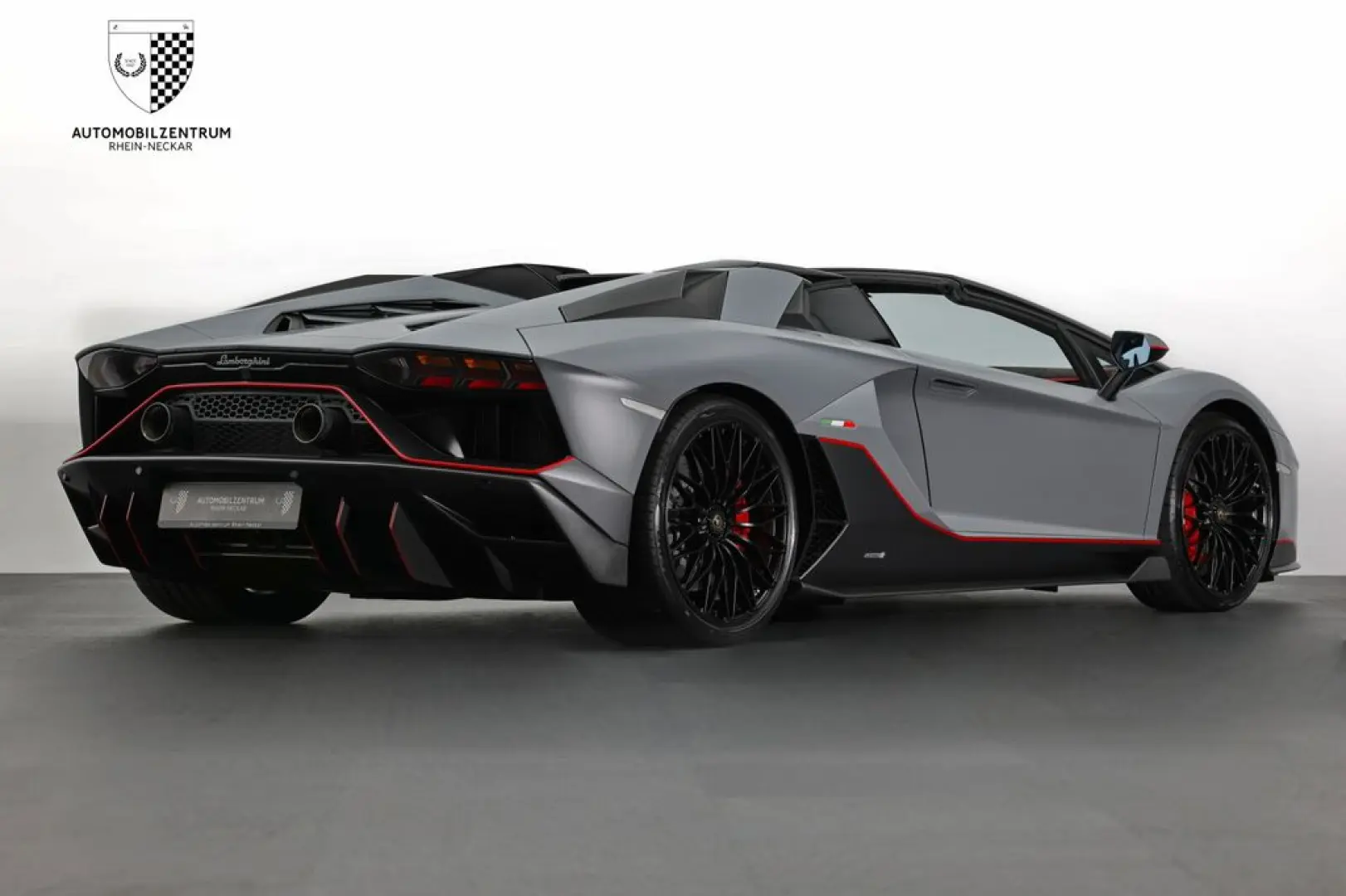 Lamborghini Aventador Ultimate Roadster 1 of 250 FullCarbon