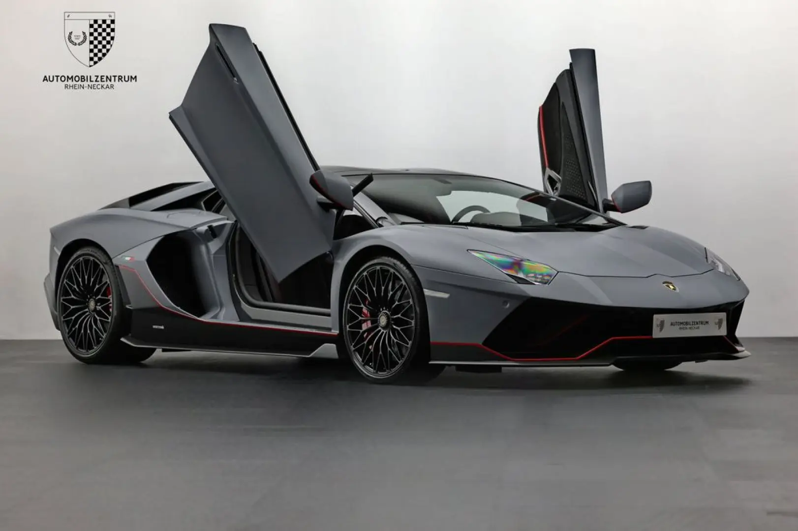 Lamborghini Aventador Ultimate Roadster 1 of 250 FullCarbon