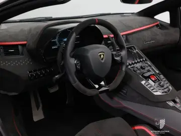 Lamborghini Aventador Ultimate Roadster 1 of 250 FullCarbon