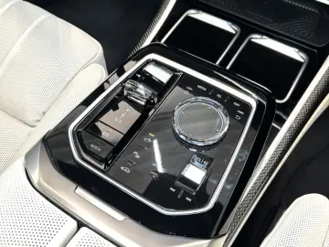 M760 e xDrive °Full Option°