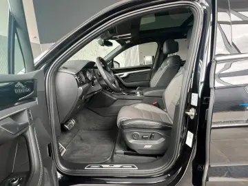 Touareg 3.0 TDI R-Line 4M Matrix Pano Luft