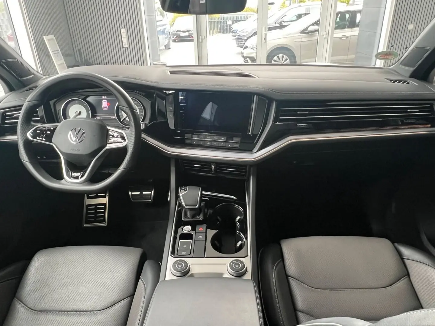 Touareg 3.0 TDI R-Line 4M Matrix Pano Luft