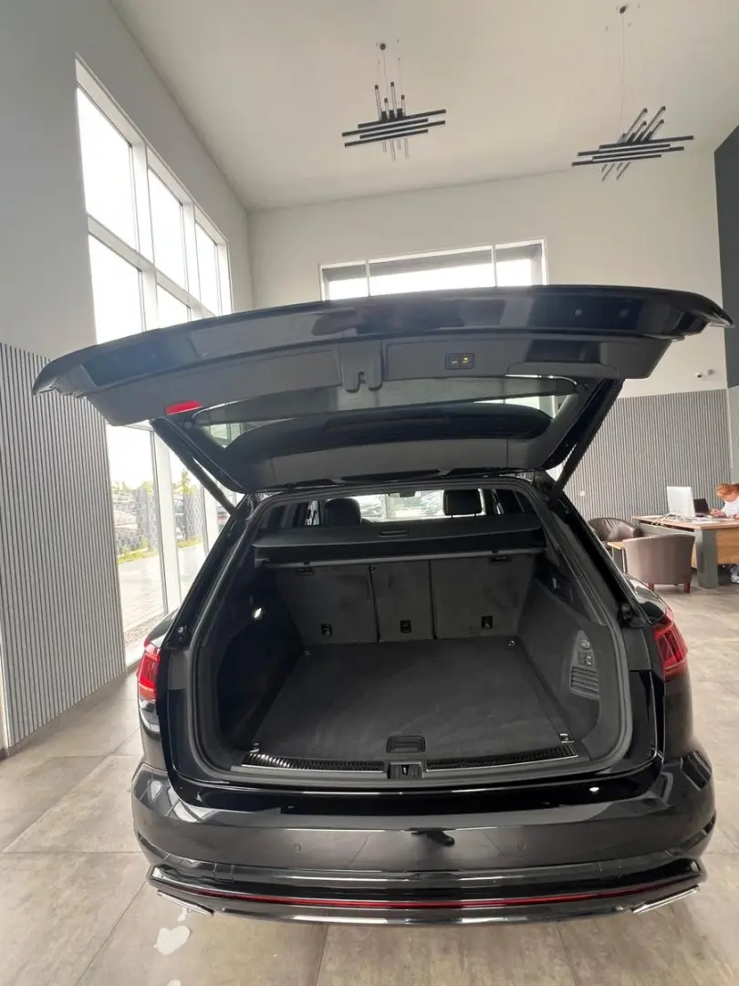Touareg 3.0 TDI R-Line 4M Matrix Pano Luft
