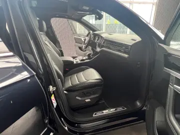 Touareg 3.0 TDI R-Line 4M Matrix Pano Luft