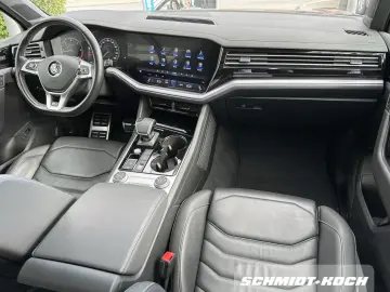Touareg 3.0 V6 TDI R-Line Navi AHK LED Luftfed.