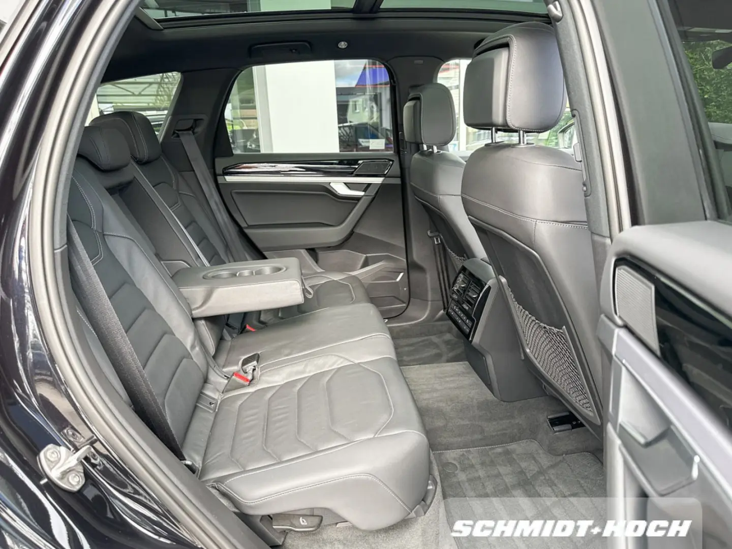 Touareg 3.0 V6 TDI R-Line Navi AHK LED Luftfed.