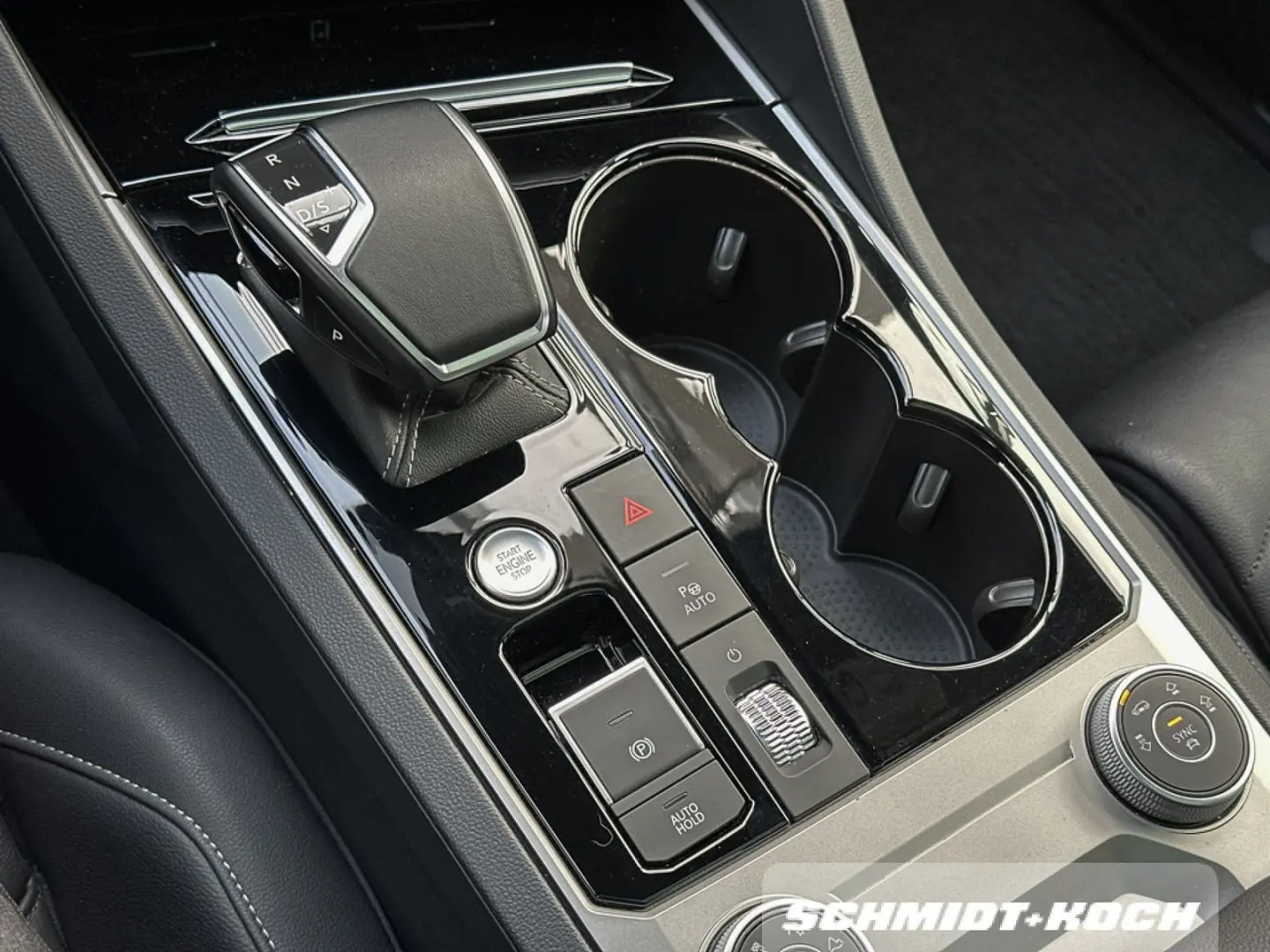 Touareg 3.0 V6 TDI R-Line Navi AHK LED Luftfed.