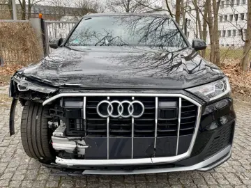 Q7 50 TDI quattro S line  210kw ERST 17 TKM PANO