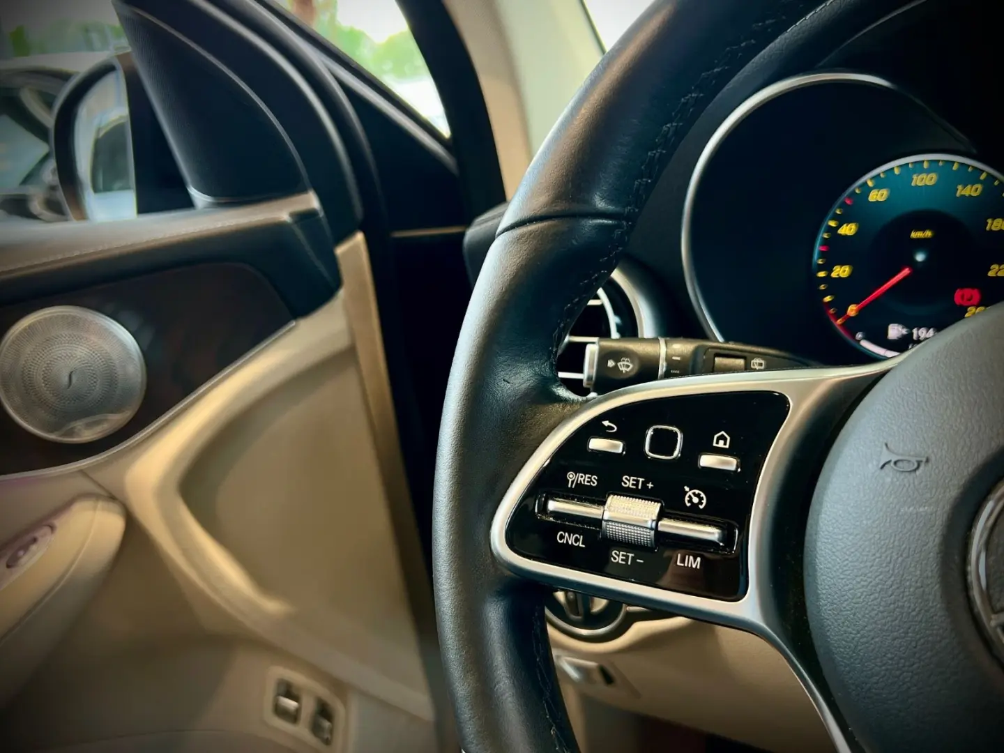 GLC 300e 4Matic|AMG|AUTOMATIK|NAVI|WIDESCREEN|