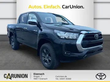 Hilux 2,4 AT COMFORT+AHZV+WANNE