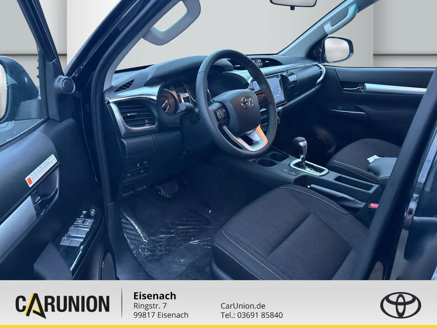Hilux 2,4 AT COMFORT+AHZV+WANNE