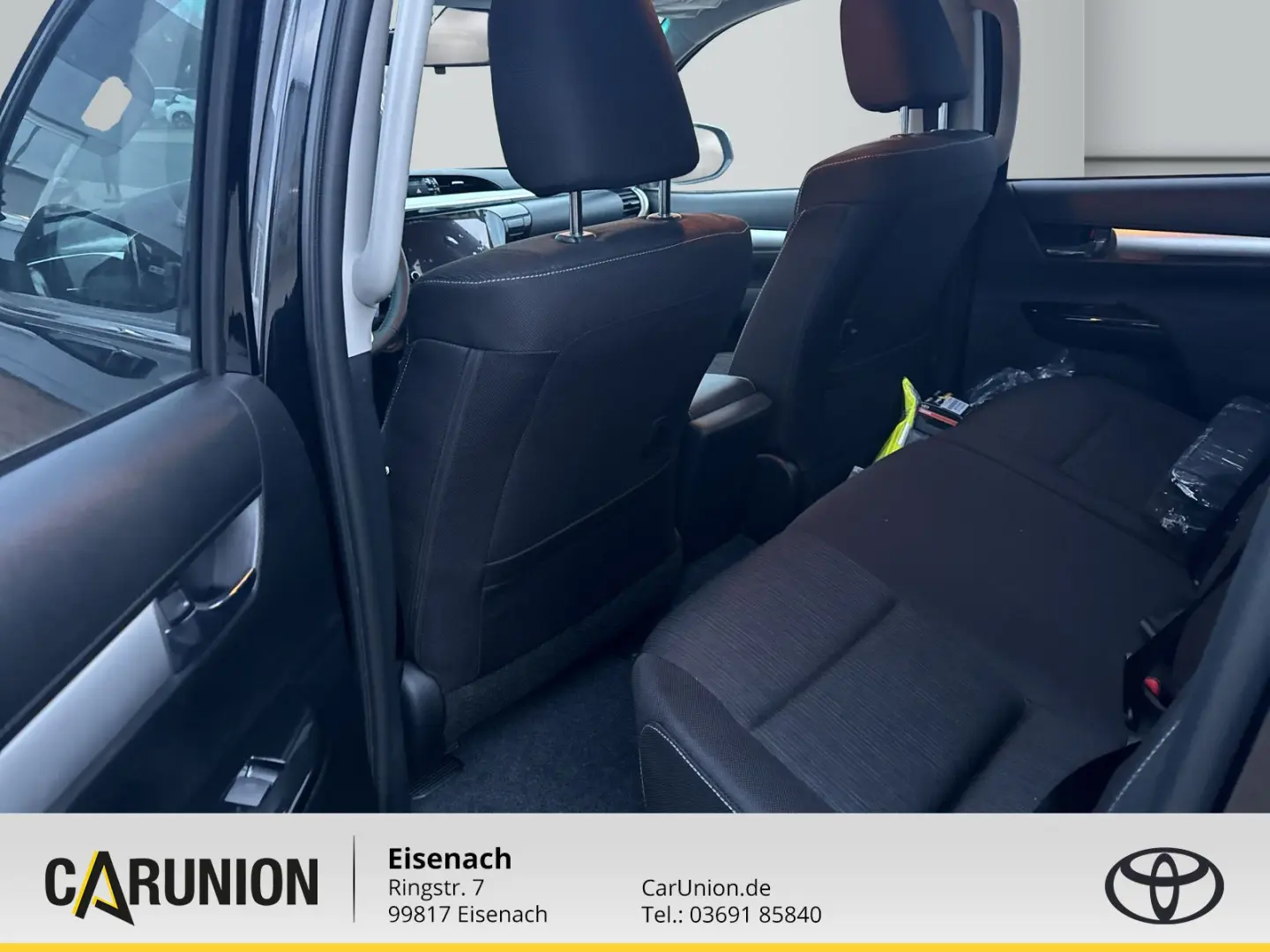 Hilux 2,4 AT COMFORT+AHZV+WANNE