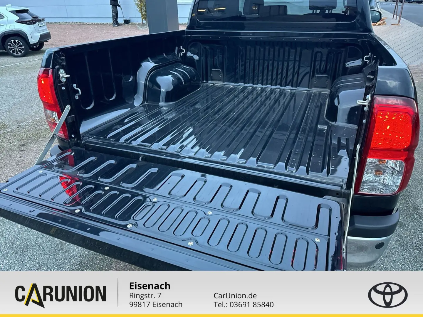 Hilux 2,4 AT COMFORT+AHZV+WANNE