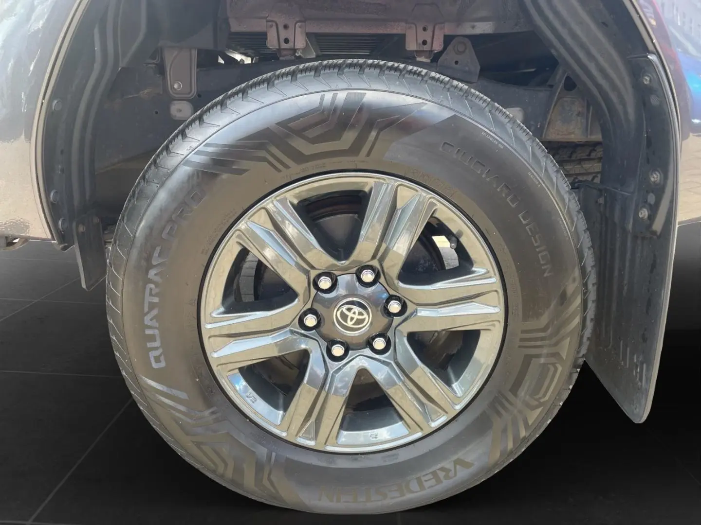 Hilux 2.8 Double Cab 4x4*Navi*Safety Sense*